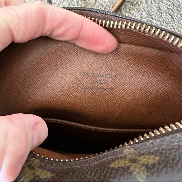 Louis Vuitton Danube - Picture 6 of 8